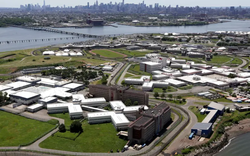 Photo by Menny Borovsk Rikers Island, East River, New York